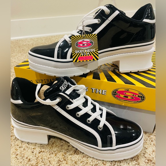 Skechers Black and White Women's Sneakers - Picture 1 of 7